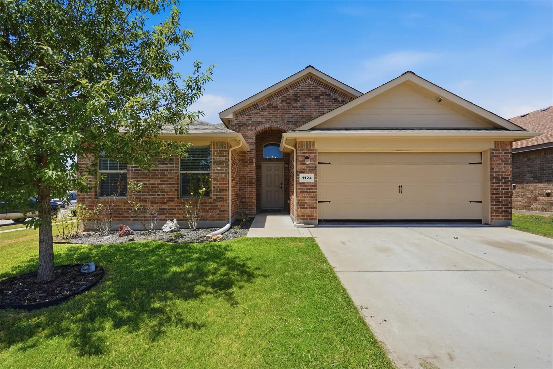 1124 Autumnwood Drive, Azle